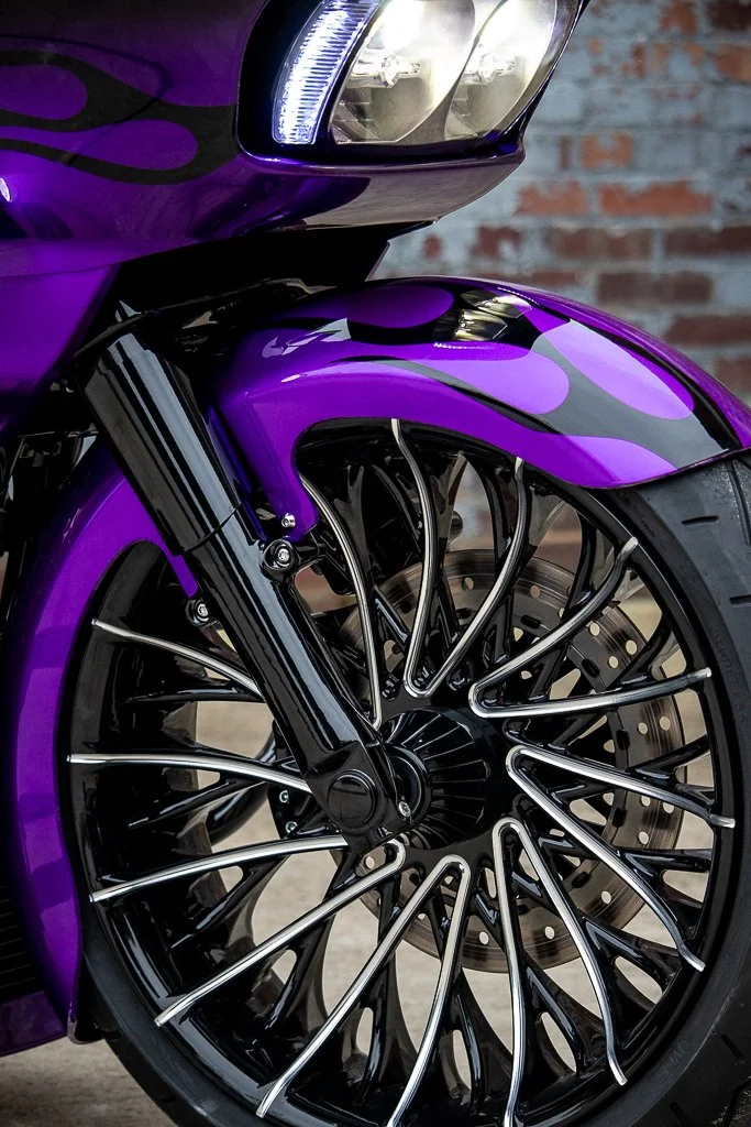 2023 HARLEY DAVIDSON ROAD GLIDE CUSTOM FAT TIRE BAGGER - CVO